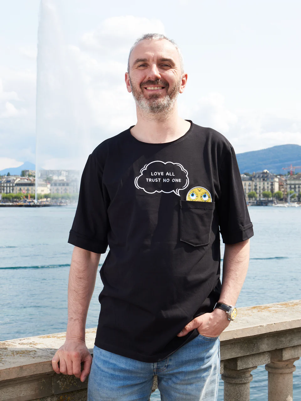 Футболка черная "Колобок"