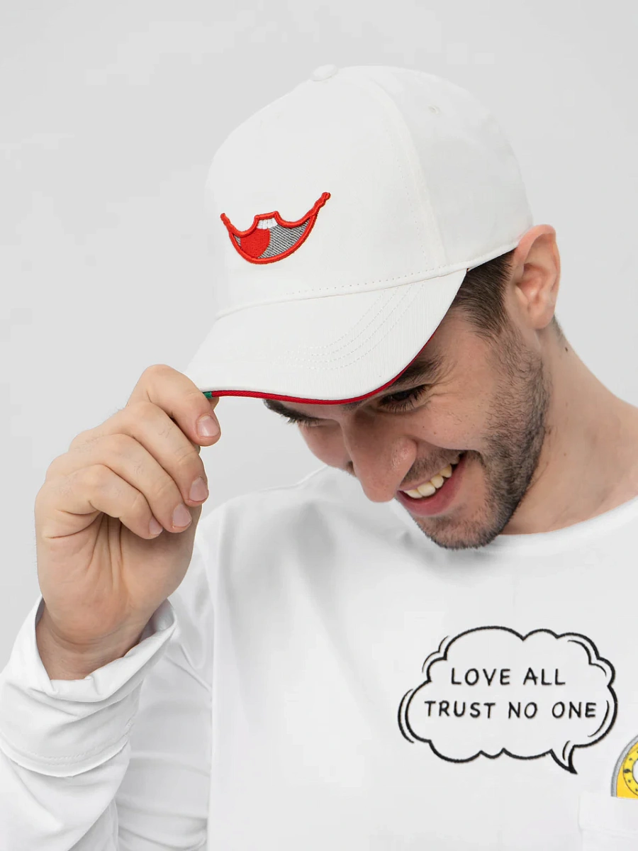 Кепка белая “Джокер”
